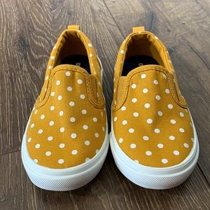 Old Navy slip-ons toddler size 8 mustard/yellow
